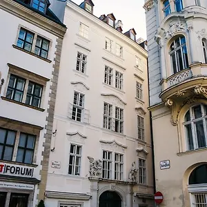 Living Center Apartment Vienna